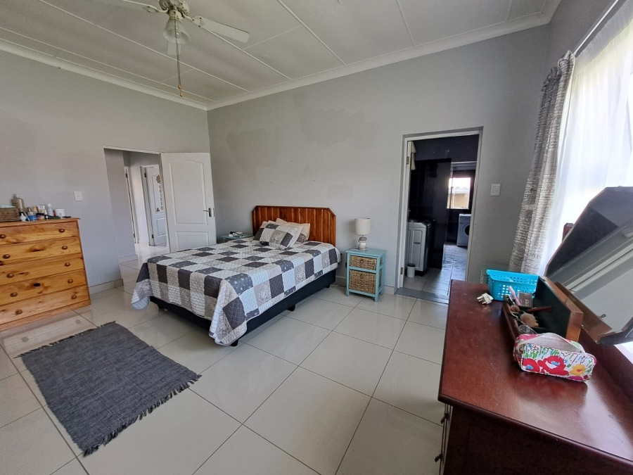 3 Bedroom Property for Sale in Cambridge West Eastern Cape